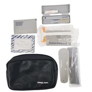 Vintage Pan Am Toiletries Bag With Amenity Kit Zipper Bag 1st Class Travel NOS